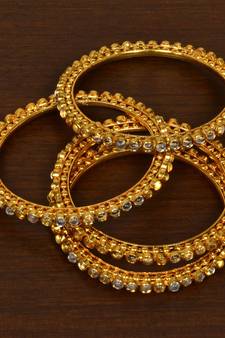 Gold Plated Kundan Embellished Bangle Set BD490