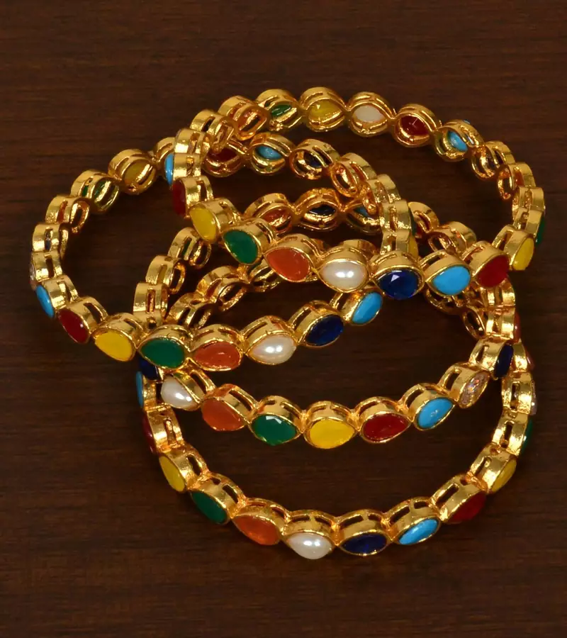 Gold Plated Kundan Embellished Bangle Set BD491
