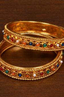 Gold Plated Stone Embellished Bangle Set for Women BD499
