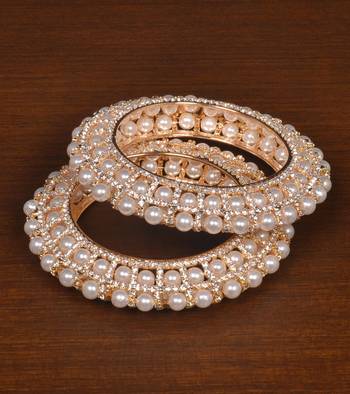 Gold plated zircon and beads embellished bangles BD519 1