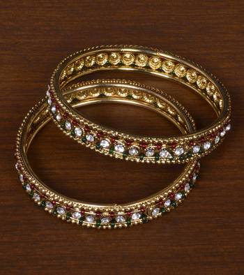 Gold Plated Zircon Stone and Seed Beads Embellished Bangles BD515 1