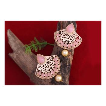 Pink pearl earrings 2