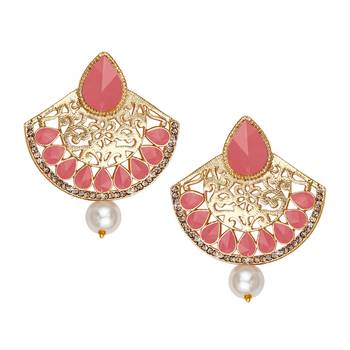 Pink pearl earrings 1