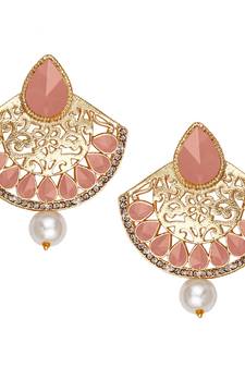 Pink pearl earrings