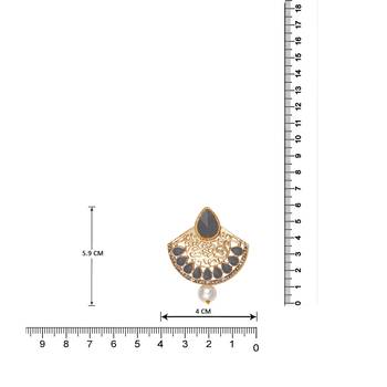 Grey pearl earrings 4