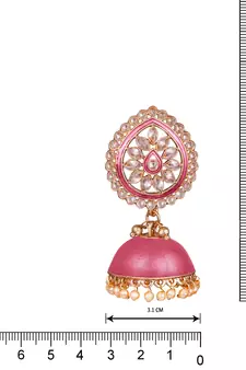 Pink pearl earrings