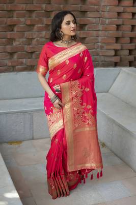 Pink woven banarasi saree with blouse 2