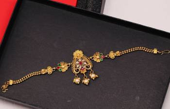 Gold pearl bajuband 1