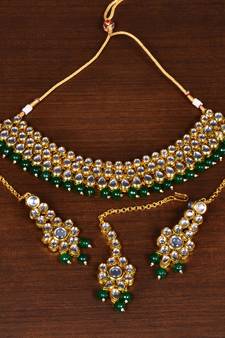 Kundan Embellished Multilayer Stone Choker FNN208