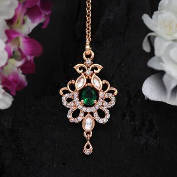 Green maang-tikka 2