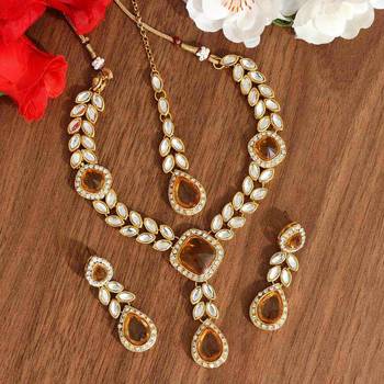Gold necklace-sets 1
