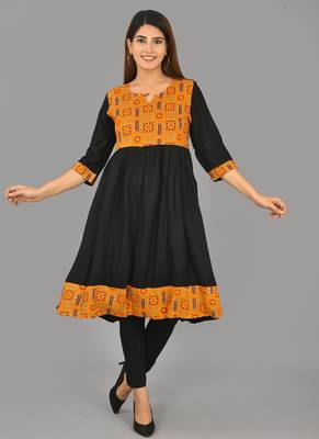 Aurish Mustered Black Flared Kurti 2