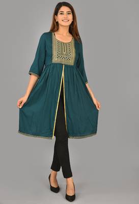 Aurish Green Embroidery Frontslit Kurti 4