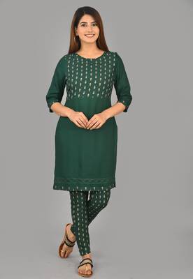 Aurish Green Print with Solid Kurta and Pant Set  2
