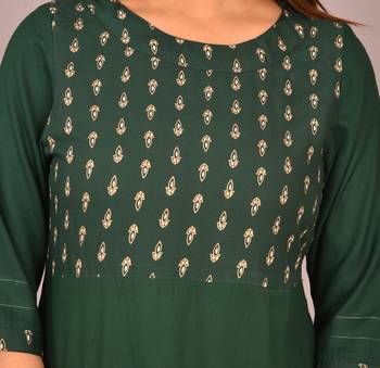 Aurish Green Print with Solid Kurta and Pant Set  5