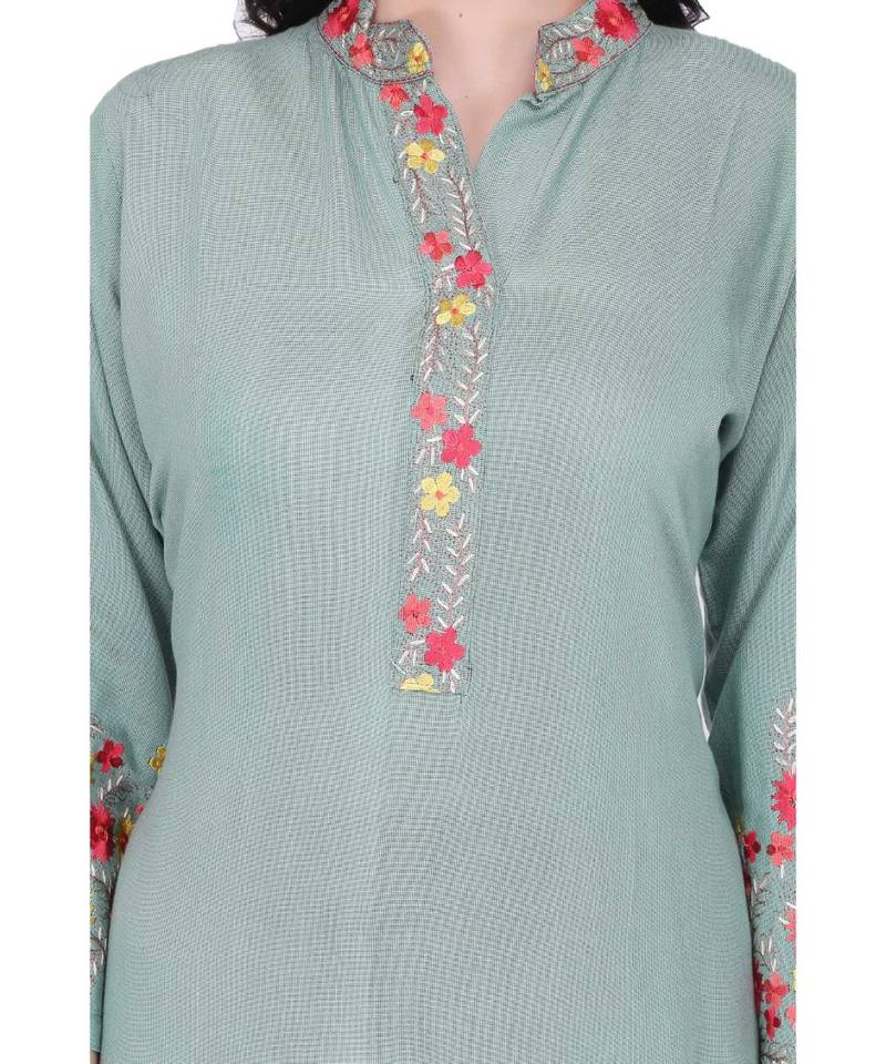 Green Cotton stitched     embroidered   Kurti