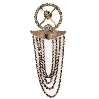 Gold brooch 1