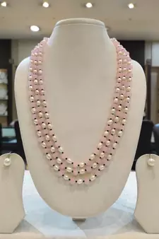 Pink pearl necklace set