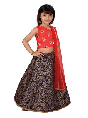 Navy-blue embroidered silk stitched lehenga 2