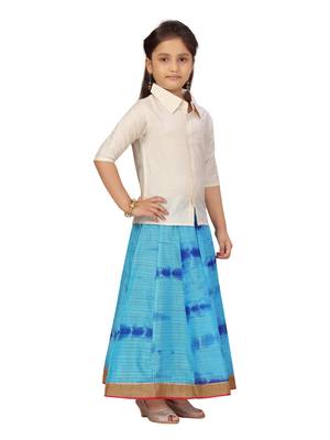 Turquoise plain silk stitched lehenga 2