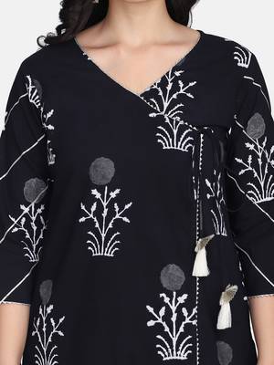 Black And White Handblock Printed Kurta 8