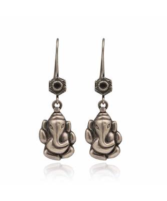 Joypur Wala Dainty Ganpati Earrings 1