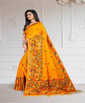 Yellow woven jacquard saree with blouse 3