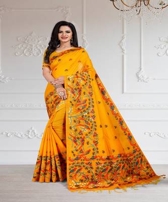 Yellow woven jacquard saree with blouse 4
