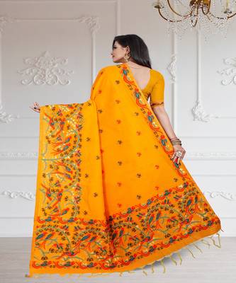 Yellow woven jacquard saree with blouse 5