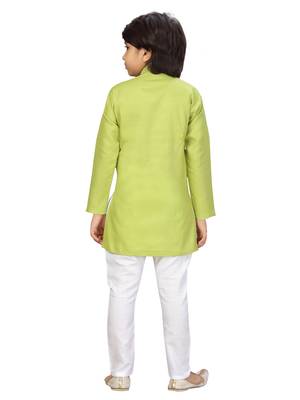 Green embroidered cotton boys-kurta-pyjama 4