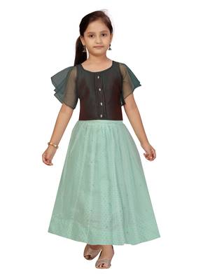 Sea-green plain net stitched lehenga 5