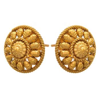 Gold earrings 2