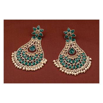 Green diamond earrings 2