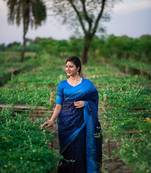 Cream woven silk saree with blouse
