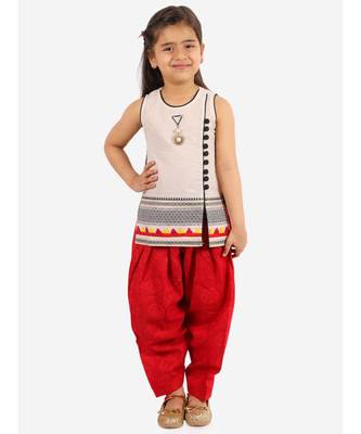 Girls potlis embellished Kurta Salwar and Dupatta set White and Black 1