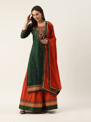 Women Green & Rust Foil Print Kurta with Skirt & Dupatta 1