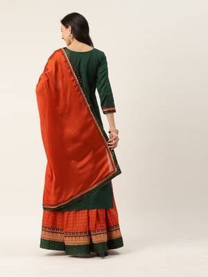 Women Green & Rust Foil Print Kurta with Skirt & Dupatta 3