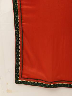 Women Green & Rust Foil Print Kurta with Skirt & Dupatta 6