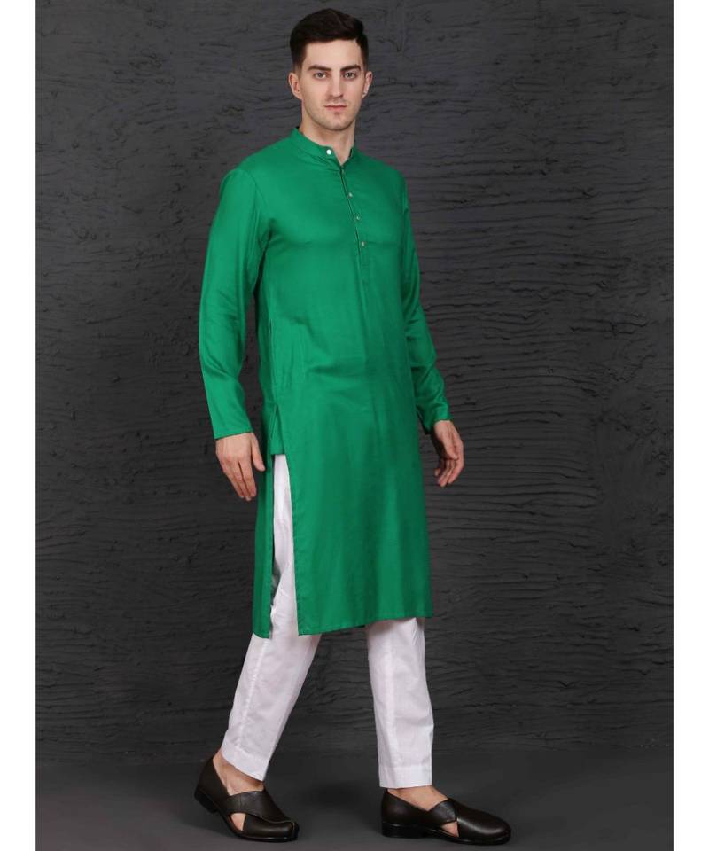 Green rayon kurta with Slim Fit Pant