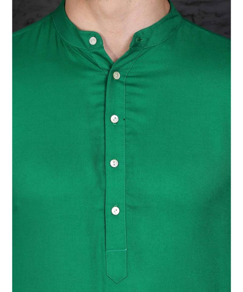 Green rayon kurta with Slim Fit Pant
