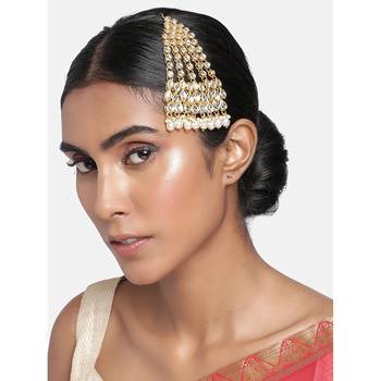 White studded jewellery Yellow Gold Alloy   Passa 1