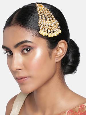Gold studded jewellery Yellow Gold Alloy   Passa 2