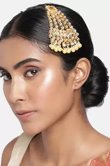 Gold studded jewellery Yellow Gold Alloy   Passa