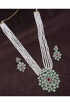 White beaded jewellery Yellow Gold Alloy   Necklacewith   Pair of Earrings