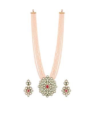 White beaded jewellery Yellow Gold Alloy   Necklacewith   Pair of Earrings 3