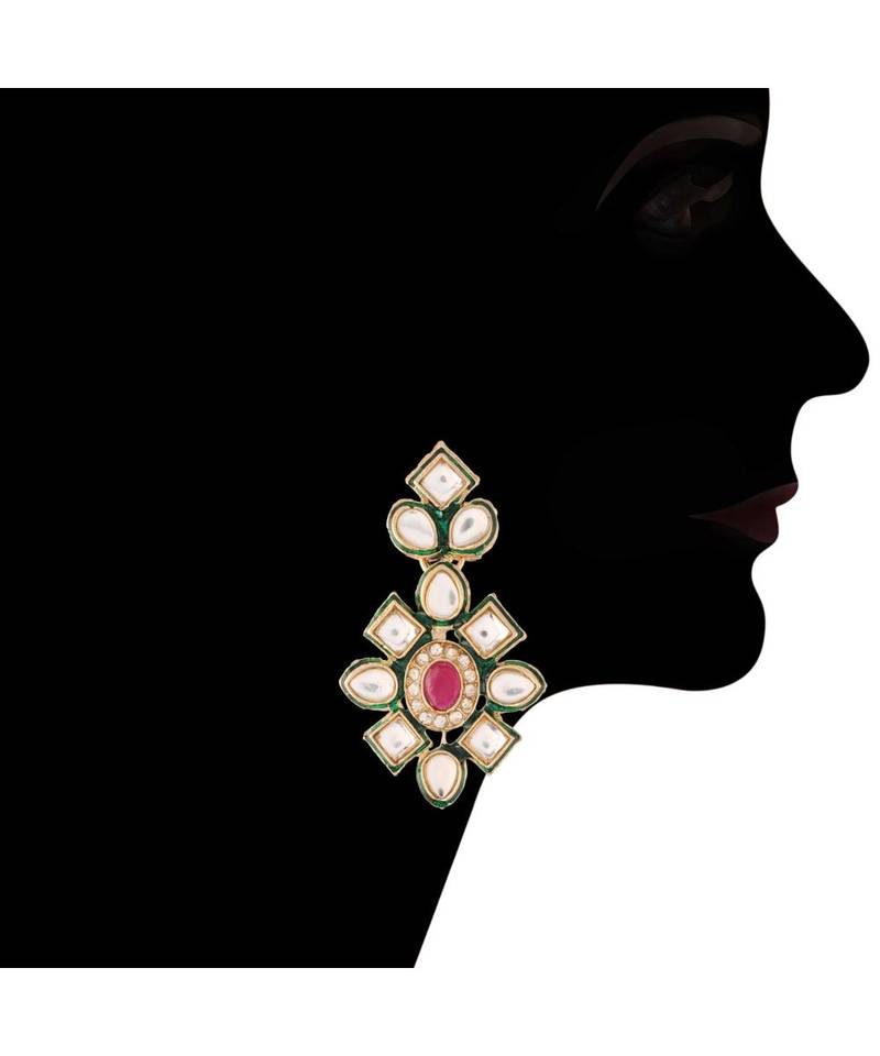 Green beaded jewellery Yellow Gold Alloy   Necklacewith   Pair of Earrings