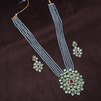 Grey beaded jewellery Yellow Gold Alloy   Necklacewith   Pair of Earrings 1