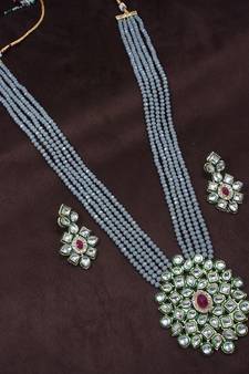 Grey beaded jewellery Yellow Gold Alloy   Necklacewith   Pair of Earrings