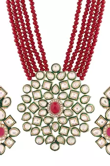 Maroon beaded jewellery Yellow Gold Alloy   Necklacewith   Pair of Earrings