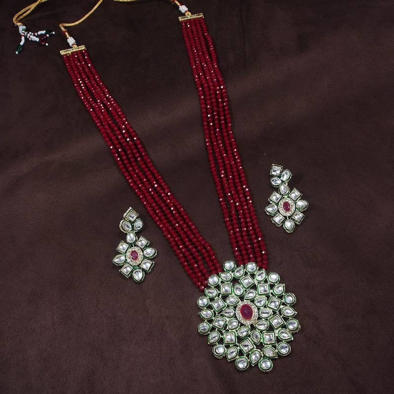 Maroon beaded jewellery Yellow Gold Alloy   Necklacewith   Pair of Earrings